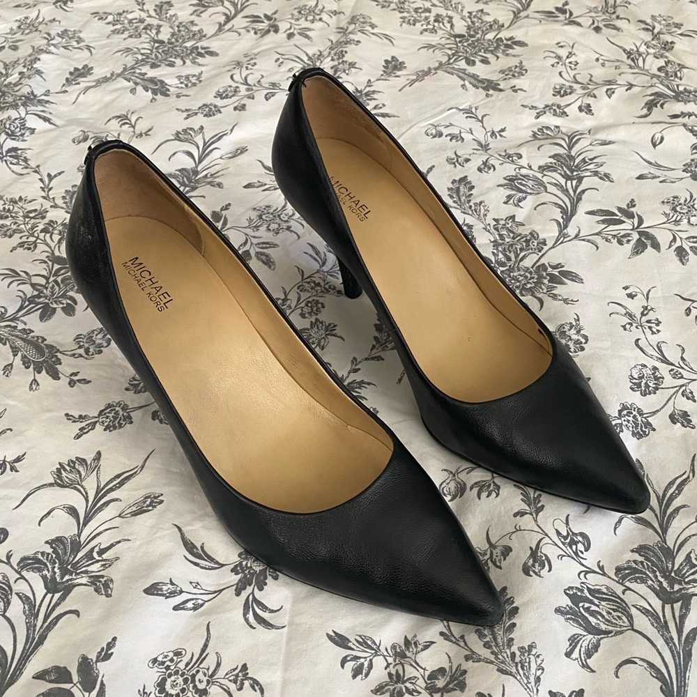 Michael Kors Black High-heeled Pumps